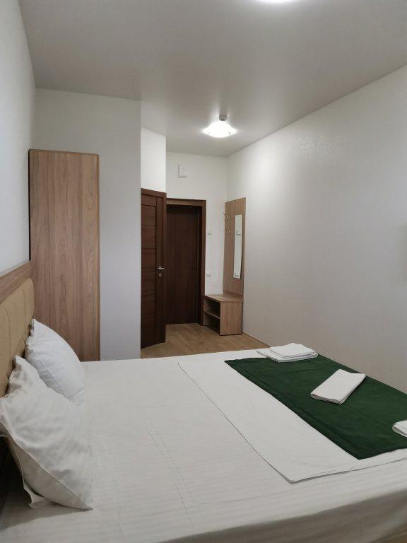 Прибрежное (Сакский район): Отель Виктория
