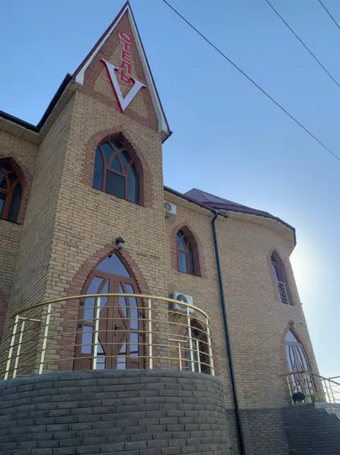 carousel image 0
