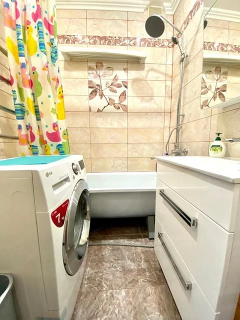Новый Уренгой: Квартира Юбилейный 2/3