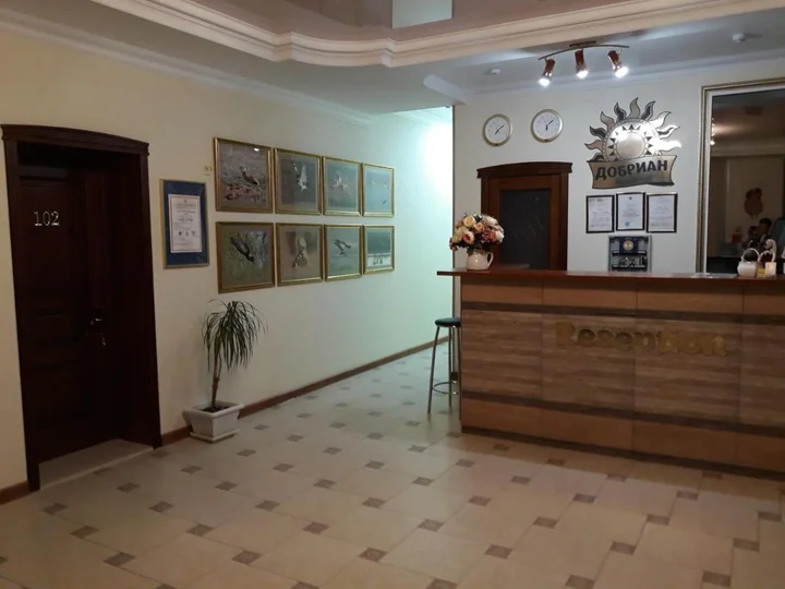 Лиман: Отель Добриан