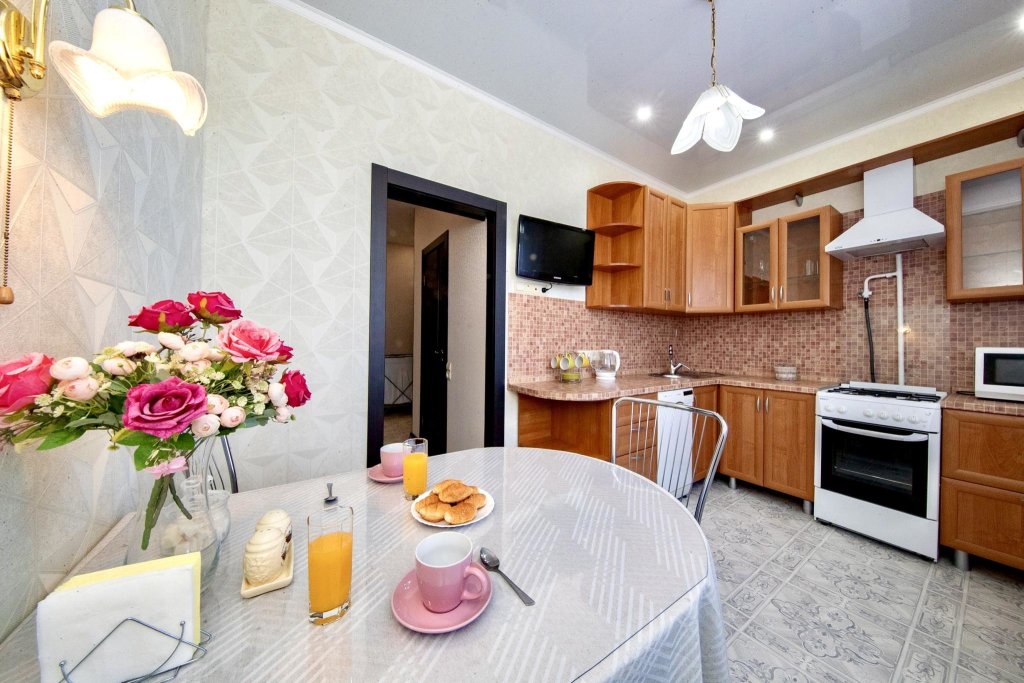 Новый Уренгой: Apartment Four Seasons md. Mirny 6/3