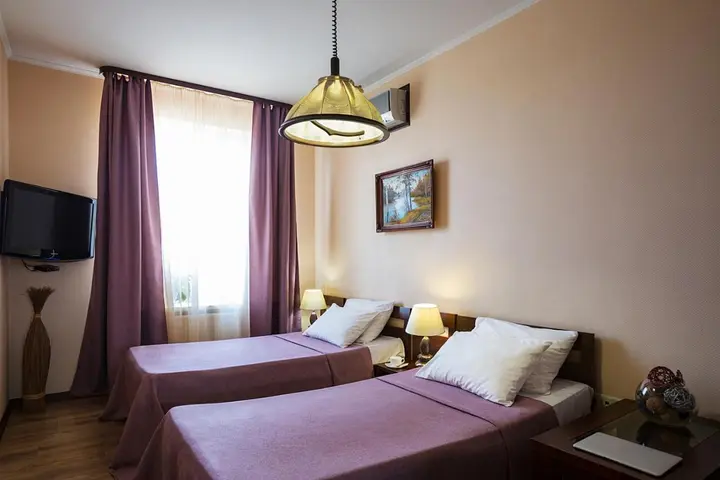 Астрахань: Гостевой дом B&B