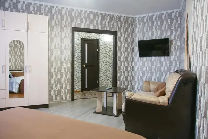Новый Уренгой: Пять Звёзд в микрорайоне Дружба 4/1