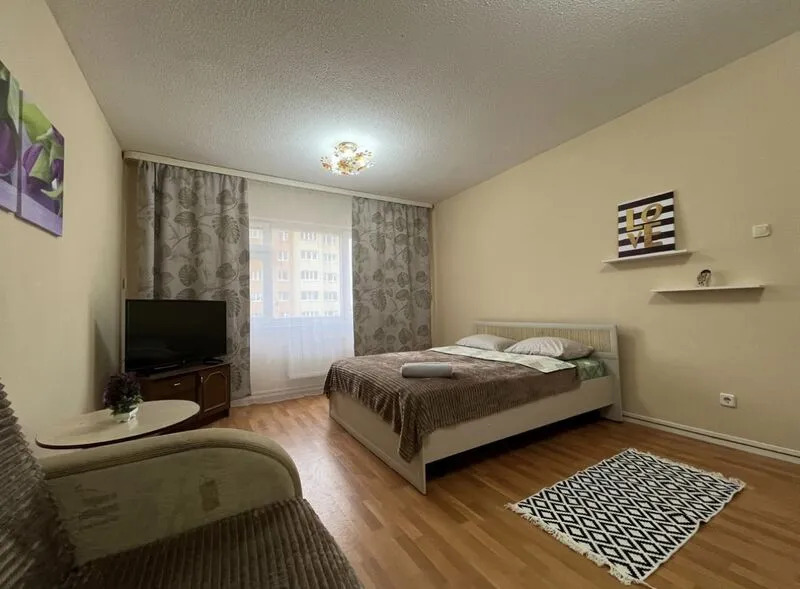 Новый Уренгой: Apartments Live Here, district. Optimistov, 4/2