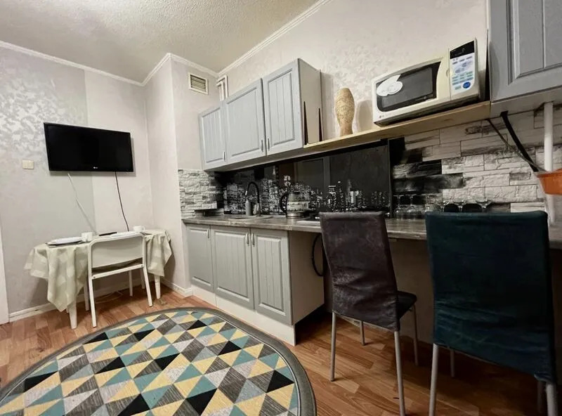 Новый Уренгой: Apartments Live Here, district. Optimistov, 4/2