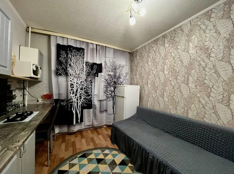 Новый Уренгой: Apartments Live Here, district. Optimistov, 4/2