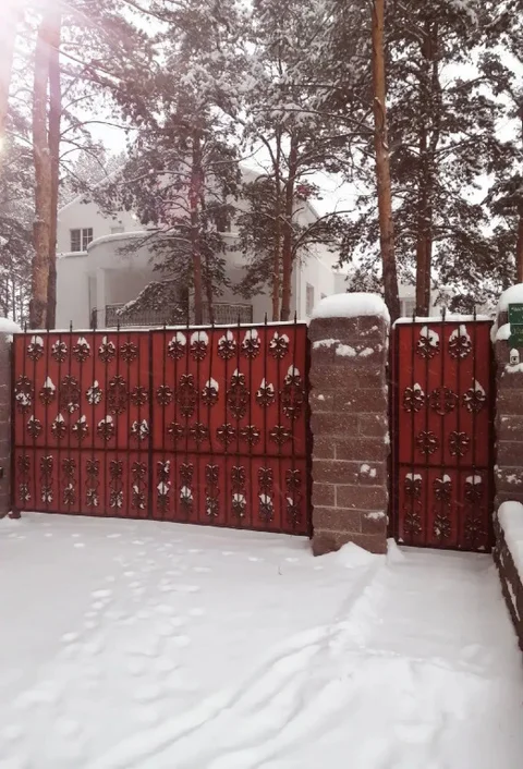 Новоабзаково: Гостевой Дом Усадьба Еловое