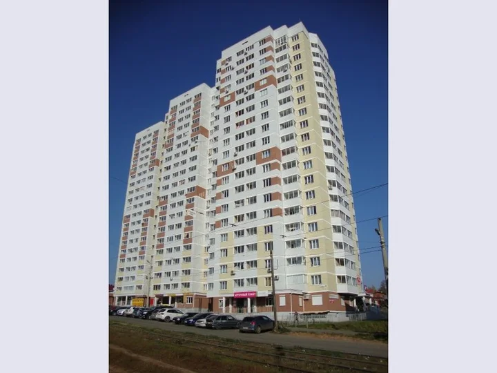 Ижевск: Апартаменты на Ленина 93