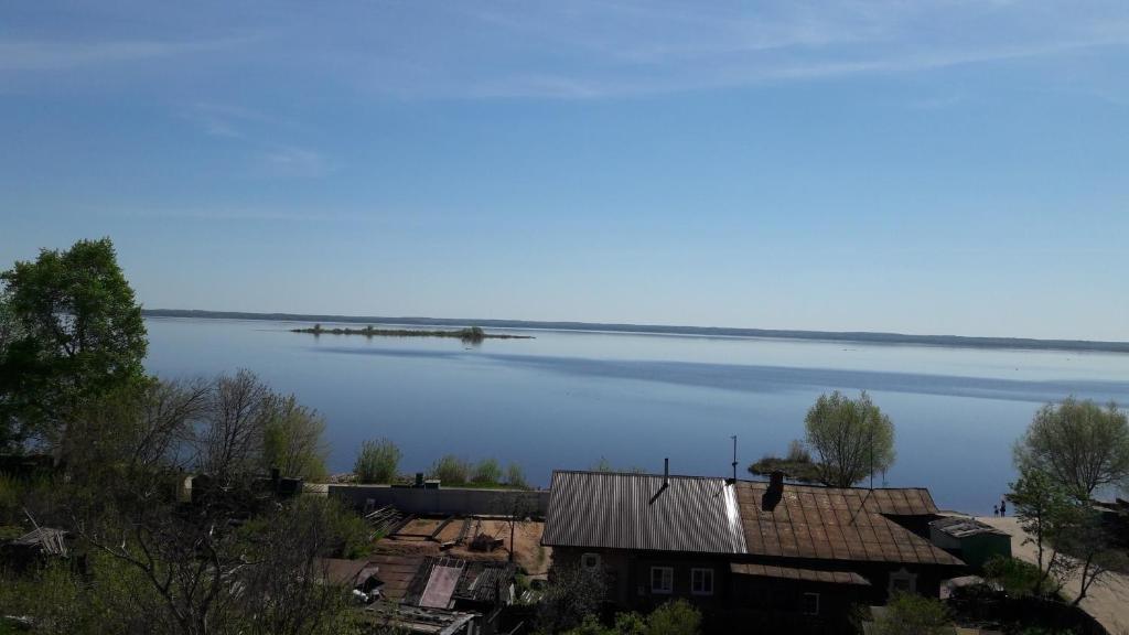 Ростов Великий: Гостевой дом на берегу озера Неро