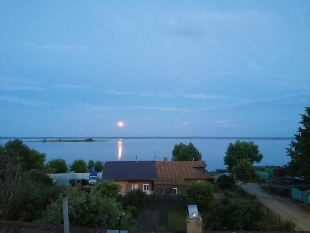 Ростов Великий: Гостевой дом на берегу озера Неро