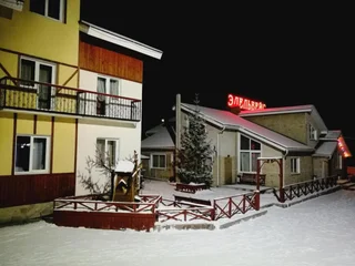 Новоабзаково: Отель Эдельвейс