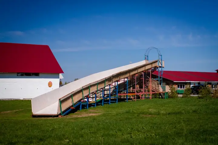 carousel image 4