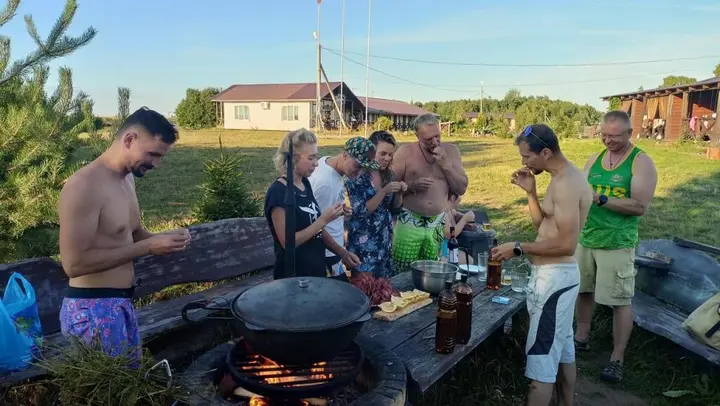 Вышний Волочёк: Спортивно-рыболовная база Здешево