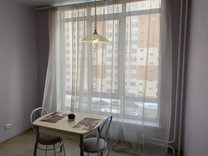 Кемерово: Home Hotel (Хоум Отель) на Притомском 7 корпус 5