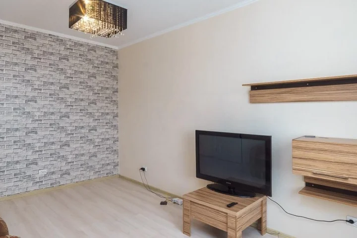 Кемерово: Home Hotel (Хоум Отель) на Притомском 7 корпус 5