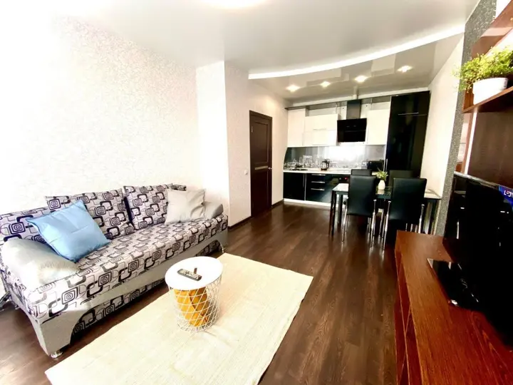 Кемерово: Home Hotel (Хоум Отель) на Притомском 7 корпус 5