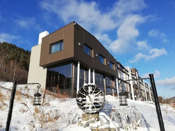 Листвянка: Baikal Hill Residence