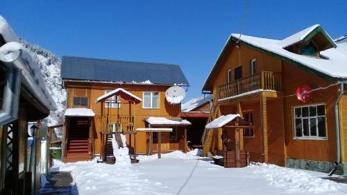 Чепош: Guest house Alteya