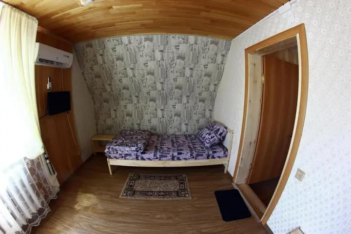 Горно-Алтайск: Кедровый Дом Кочиевских