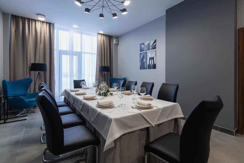 Аксёново: Магистраль