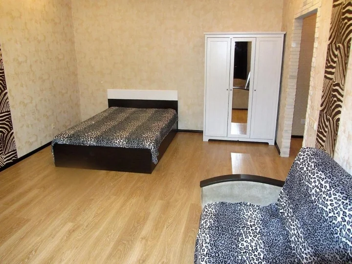 Уфа: Apartment Chernyshevskogo 71/1