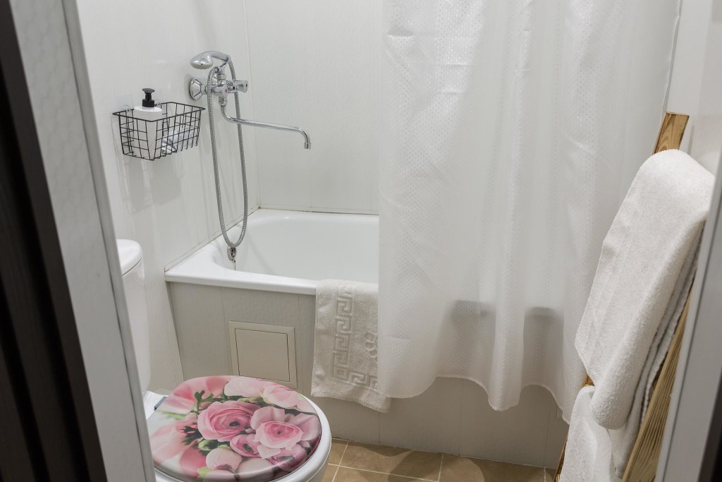 Вологда: Две Подушки на улице Маяковского