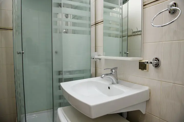 Уфа: Апартаменты 614 Верхнеторговая площадь 4
