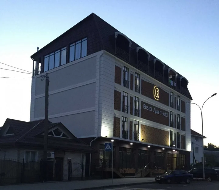 Лазаревское: Bristol Apart Hotel
