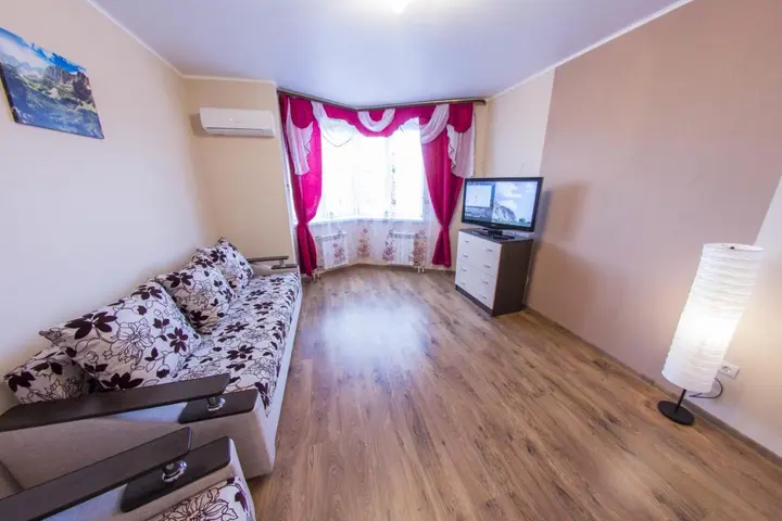 Уфа: Хоум Отель на Бакалинской, 19