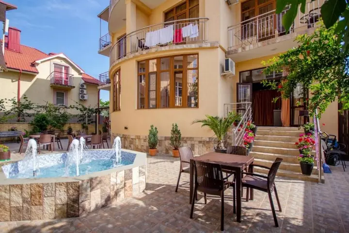Адлер: Travel Hotels Сюзен