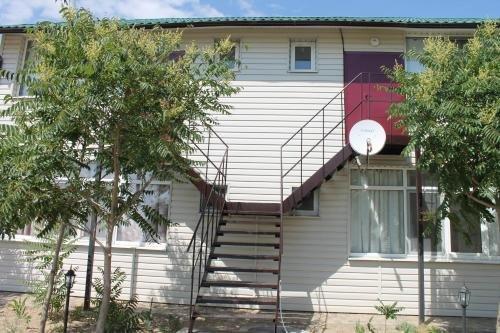Приморский: Guest House Lukomorie