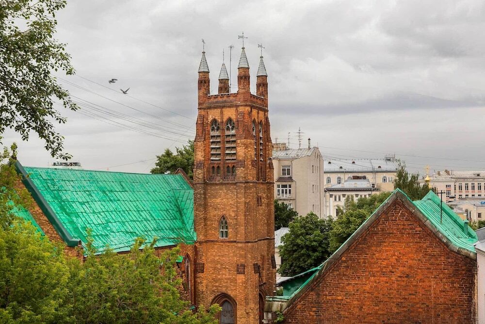 Москва: Отель «Неаполь»