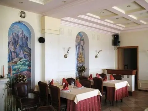 Даниловка: Royal Park Hotel