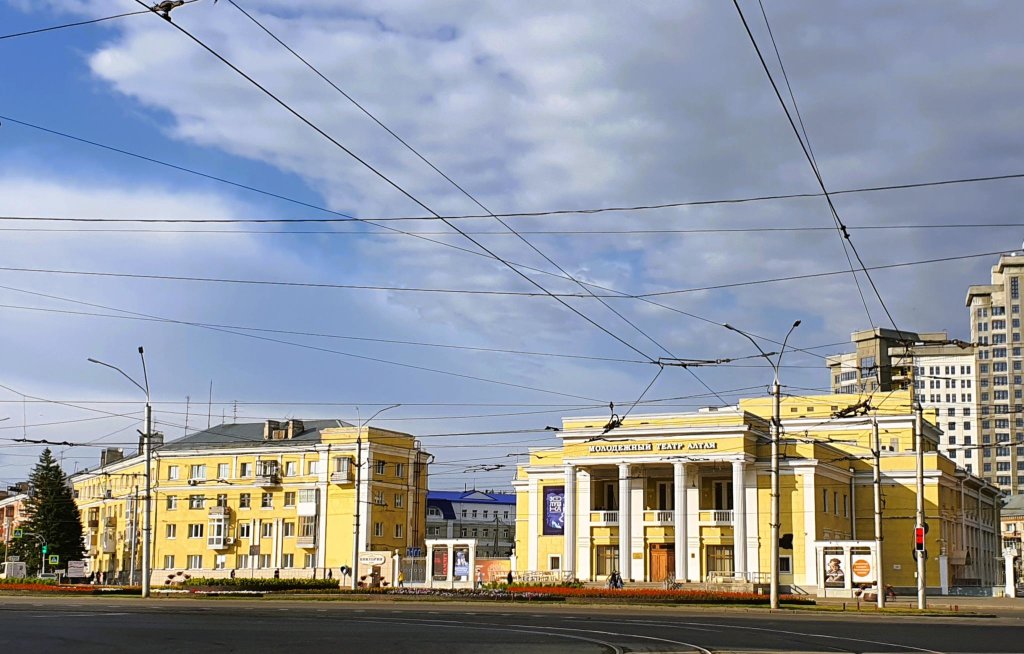 Барнаул: Квартира-22 на проспекте Калинина
