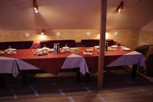 Озёрное: Guest House Krugosvet
