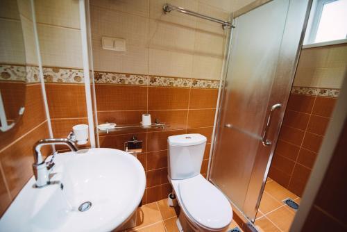 Озёрное: Guest House Krugosvet