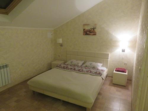 Барнаул: Guest House Okolitsa