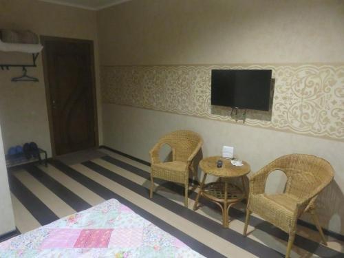 Барнаул: Guest House Okolitsa