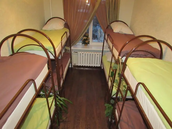 Барнаул: Hostel Izumrudnyy