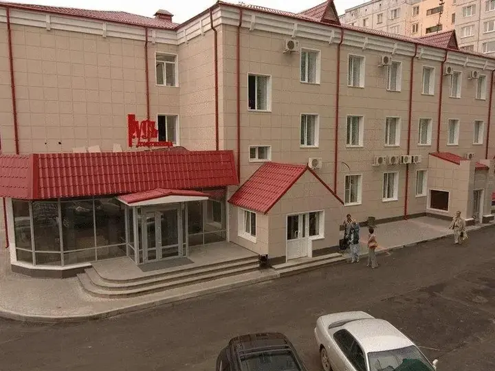 Барнаул: Гостиница Русь