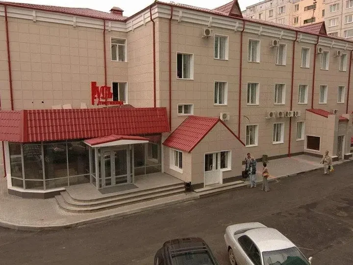 Барнаул: Гостиница Русь