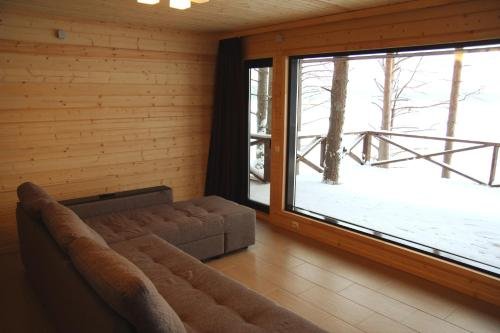 Пряжа: Guest House - Belye Nochi