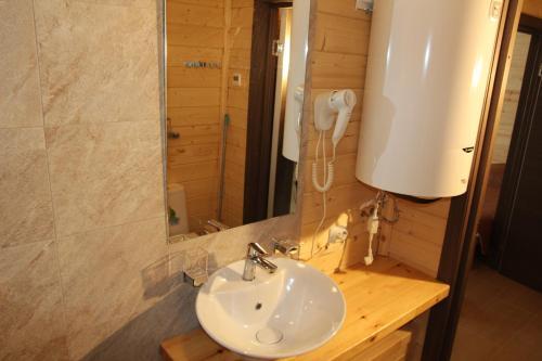 Пряжа: Guest House - Belye Nochi