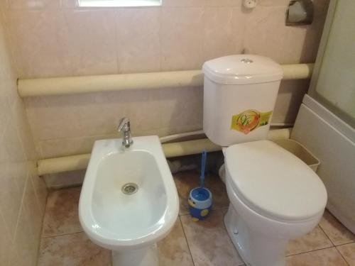 Саратов: Yunas Hotel