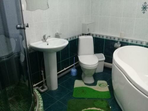 Саратов: Yunas Hotel