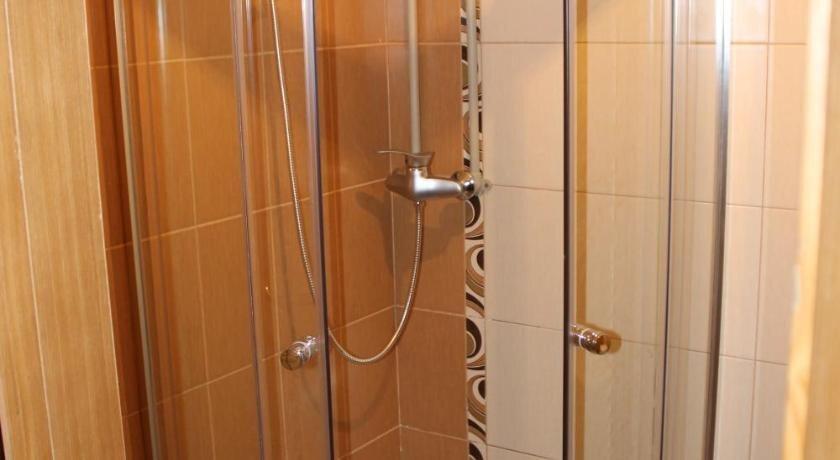 Саратов: Hostel Den' & Noch'