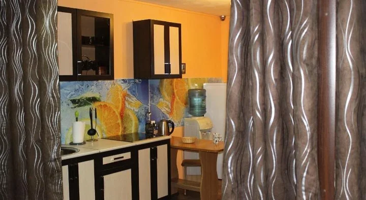 Саратов: Hostel Den' & Noch'