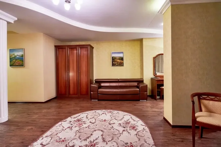 Саратов: Pioneer Luxe Bohemia