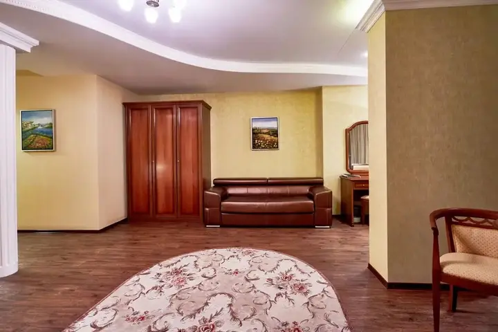 Саратов: Pioneer Luxe Bohemia