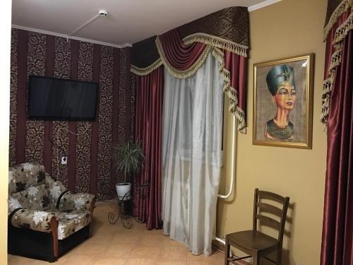 Элиста: Cafe-Hotel 25-iy Chas
